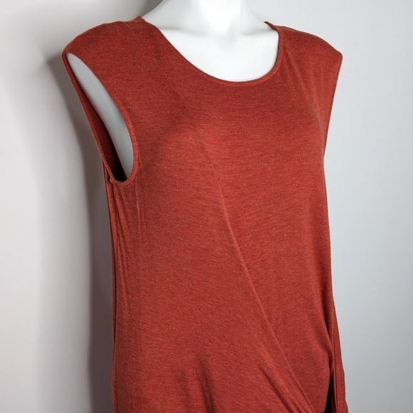 ✨3/$15 Anthro Vanessa Virginia burnt red/orange drop tie sleeveless tank S - Picture 2 of 8